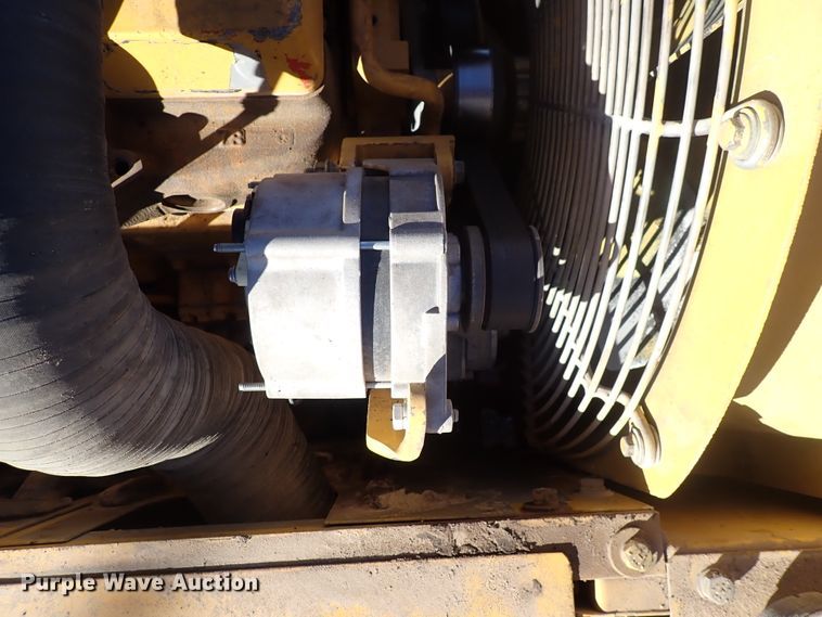 image for item DN2387 1998 John Deere 200LC  excavator