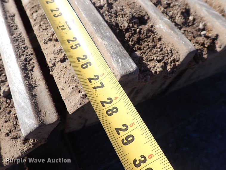 image for item DN2387 1998 John Deere 200LC  excavator