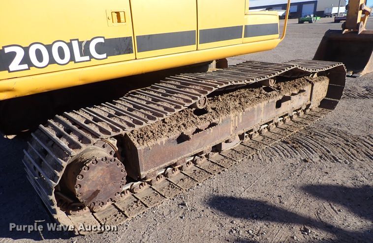 image for item DN2387 1998 John Deere 200LC  excavator
