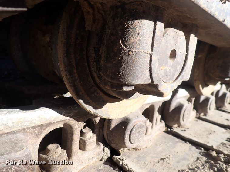 image for item DN2387 1998 John Deere 200LC  excavator