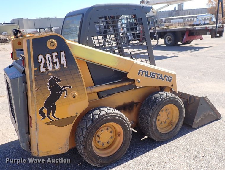image for item DN2390 Mustang 2054  skid steer loader