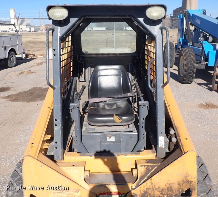 image for item DN2390 Mustang 2054  skid steer loader