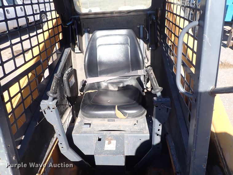 image for item DN2390 Mustang 2054  skid steer loader