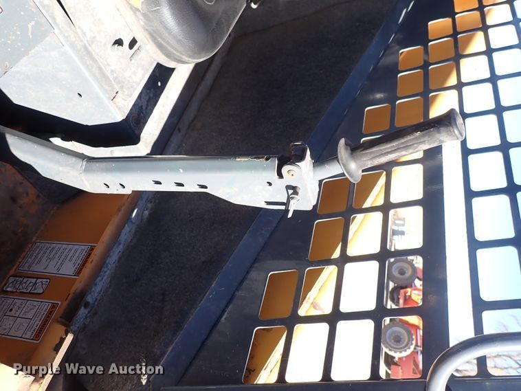 image for item DN2390 Mustang 2054  skid steer loader