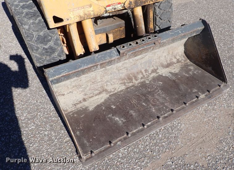 image for item DN2390 Mustang 2054  skid steer loader