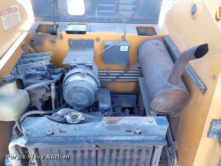 image for item DN2390 Mustang 2054  skid steer loader