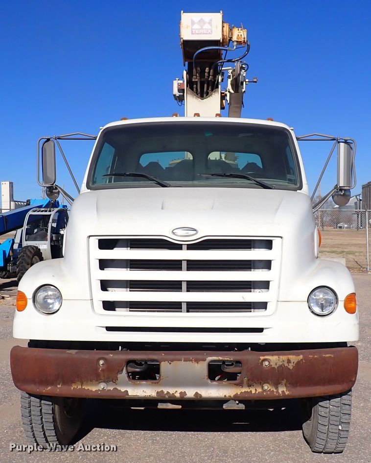 image for item DN2391 2000 Sterling L7500  crane truck
