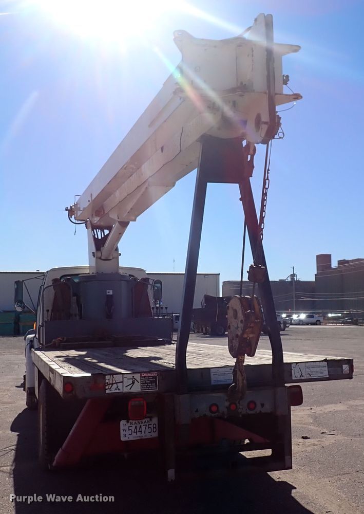 image for item DN2391 2000 Sterling L7500  crane truck