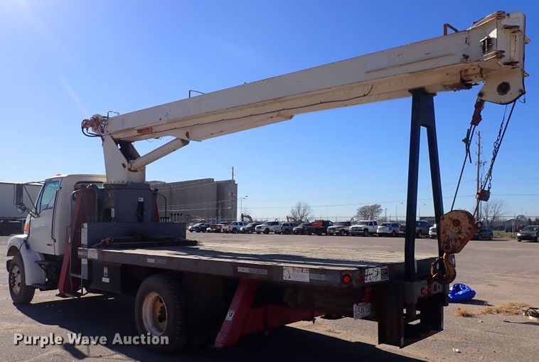 image for item DN2391 2000 Sterling L7500  crane truck