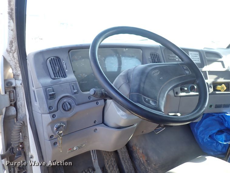 image for item DN2391 2000 Sterling L7500  crane truck