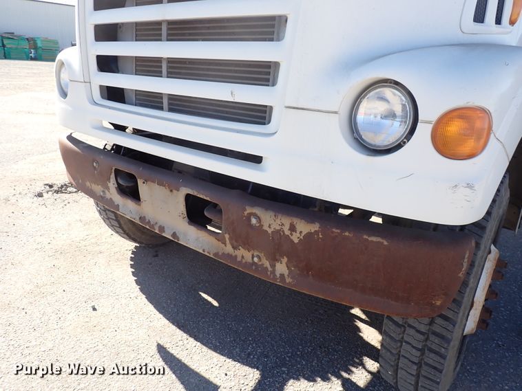 image for item DN2391 2000 Sterling L7500  crane truck