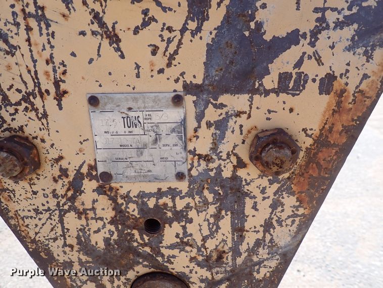 image for item DN2391 2000 Sterling L7500  crane truck