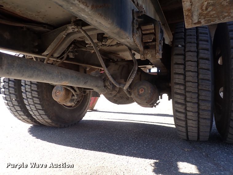 image for item DN2391 2000 Sterling L7500  crane truck