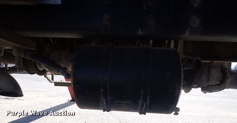 image for item DN2391 2000 Sterling L7500  crane truck