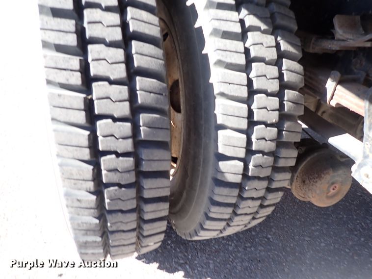 image for item DN2391 2000 Sterling L7500  crane truck