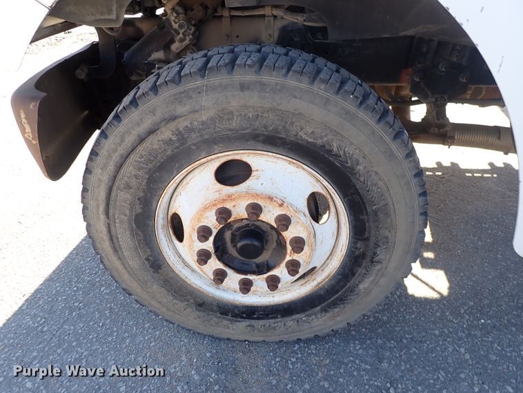 image for item DN2391 2000 Sterling L7500  crane truck