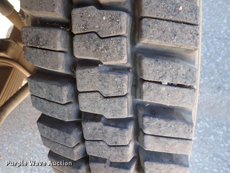 image for item DN2391 2000 Sterling L7500  crane truck