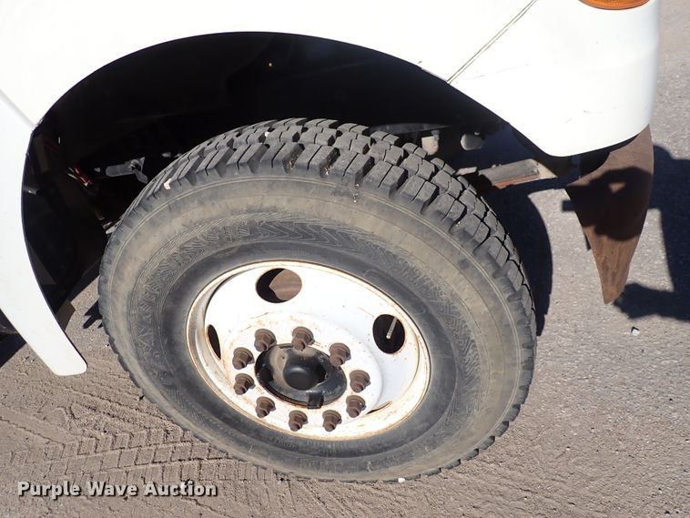 image for item DN2391 2000 Sterling L7500  crane truck