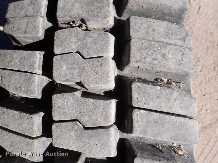 image for item DN2391 2000 Sterling L7500  crane truck