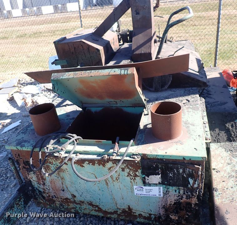 image for item DN2395 1994 Garlock  tar kettle