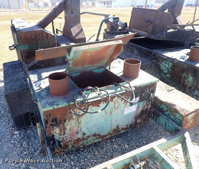 image for item DN2395 1994 Garlock  tar kettle