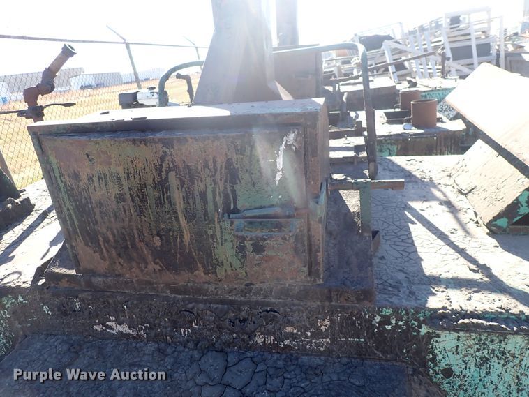 image for item DN2395 1994 Garlock  tar kettle