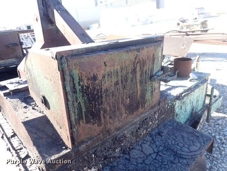 image for item DN2395 1994 Garlock  tar kettle