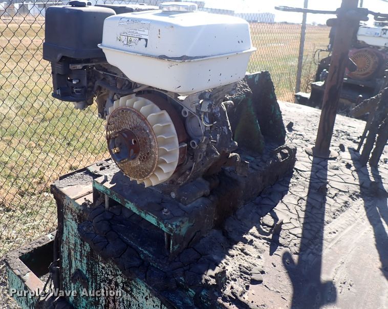 image for item DN2395 1994 Garlock  tar kettle