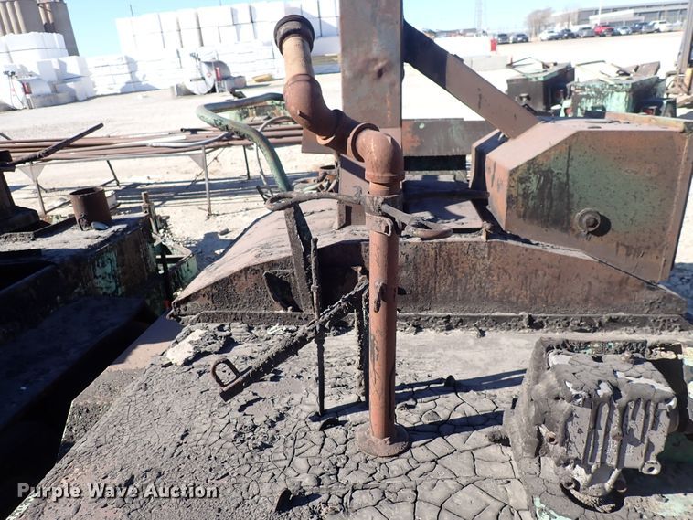 image for item DN2395 1994 Garlock  tar kettle