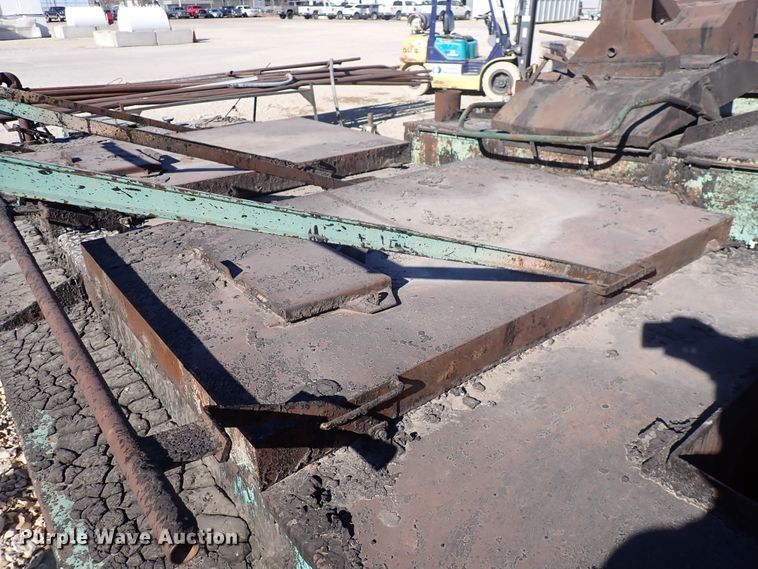 image for item DN2396 2003 Garlock  tar kettle