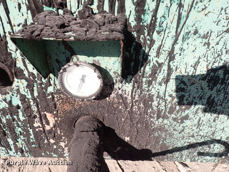 image for item DN2399 Garlock 115  tar kettle