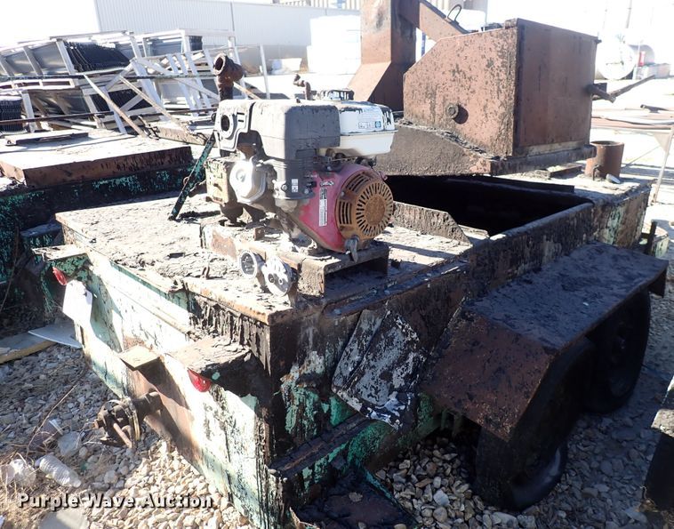 image for item DN2406 1993 Garlock  tar kettle