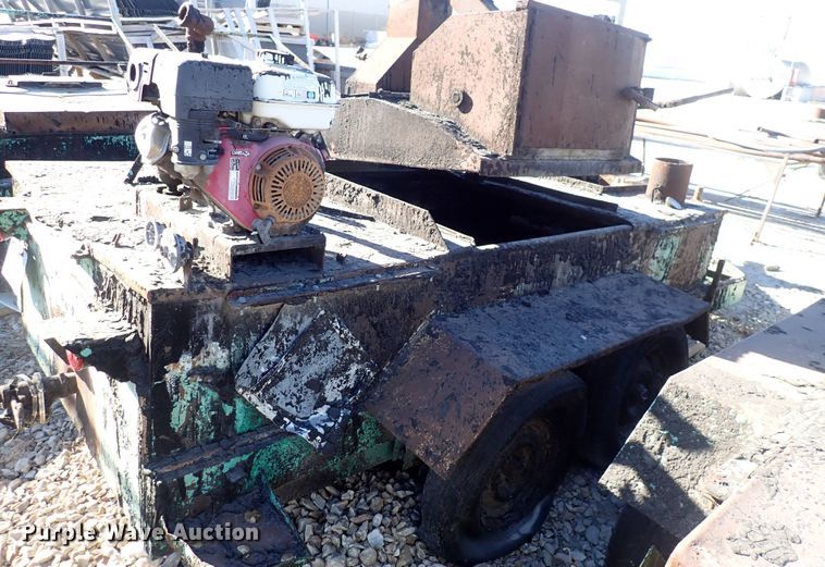 image for item DN2406 1993 Garlock  tar kettle