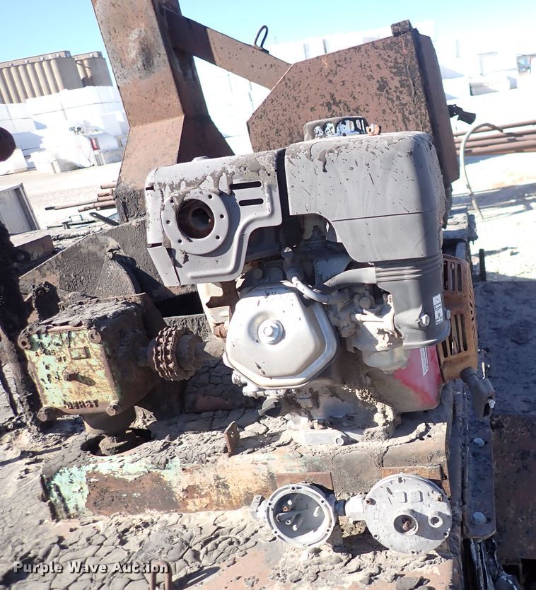 image for item DN2406 1993 Garlock  tar kettle