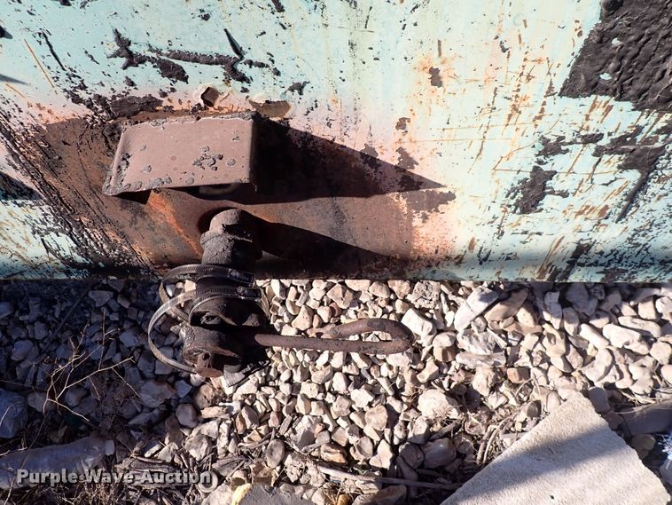 image for item DN2406 1993 Garlock  tar kettle