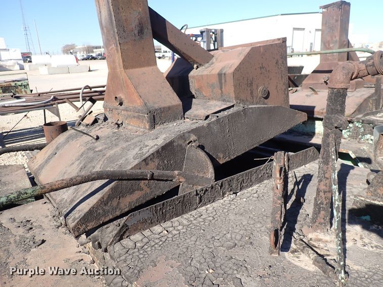 image for item DN2406 1993 Garlock  tar kettle