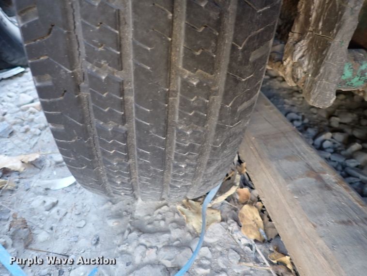 image for item DN2406 1993 Garlock  tar kettle