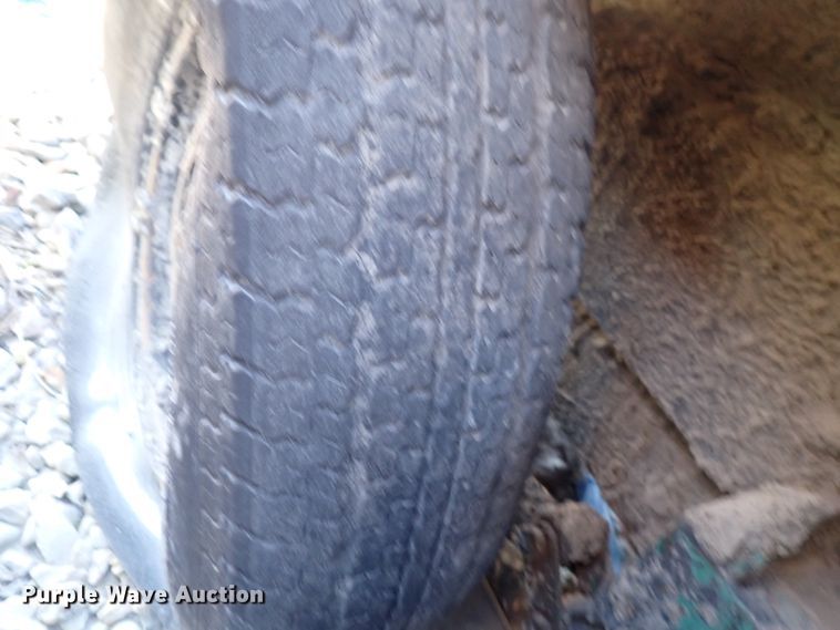 image for item DN2406 1993 Garlock  tar kettle