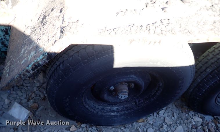 image for item DN2406 1993 Garlock  tar kettle