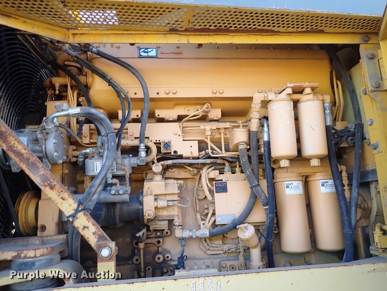 image for item DN2408 2000 Komatsu WA600-1LE  wheel loader