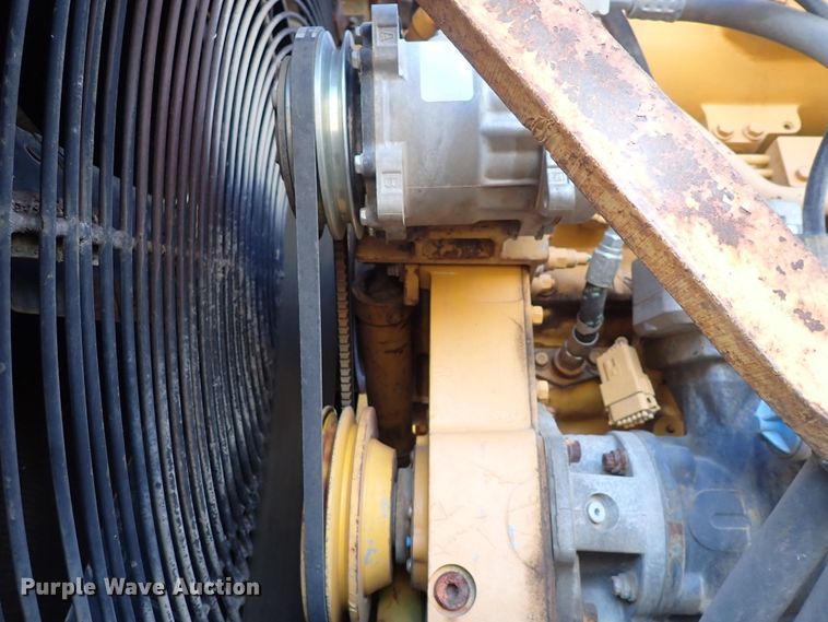 image for item DN2408 2000 Komatsu WA600-1LE  wheel loader