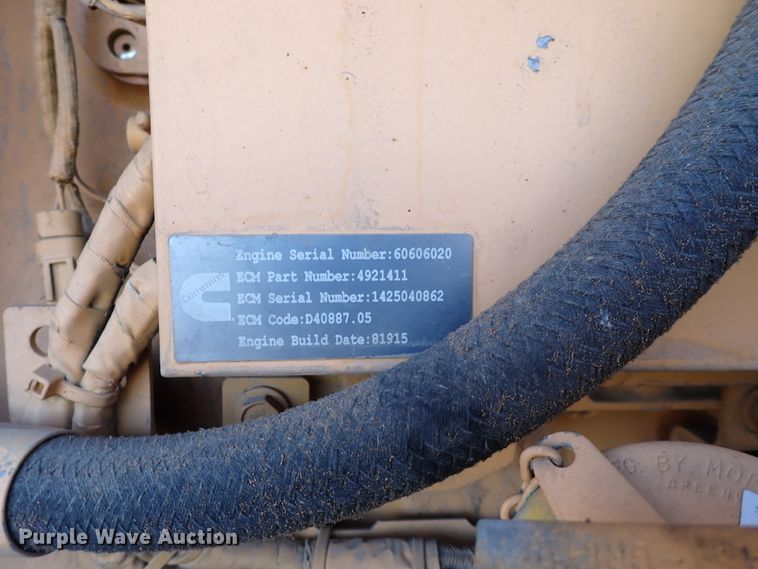 image for item DN2408 2000 Komatsu WA600-1LE  wheel loader