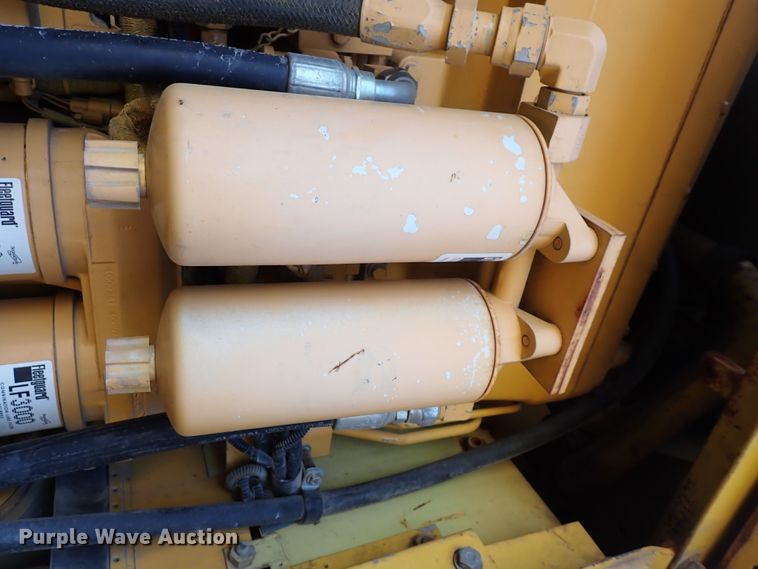 image for item DN2408 2000 Komatsu WA600-1LE  wheel loader