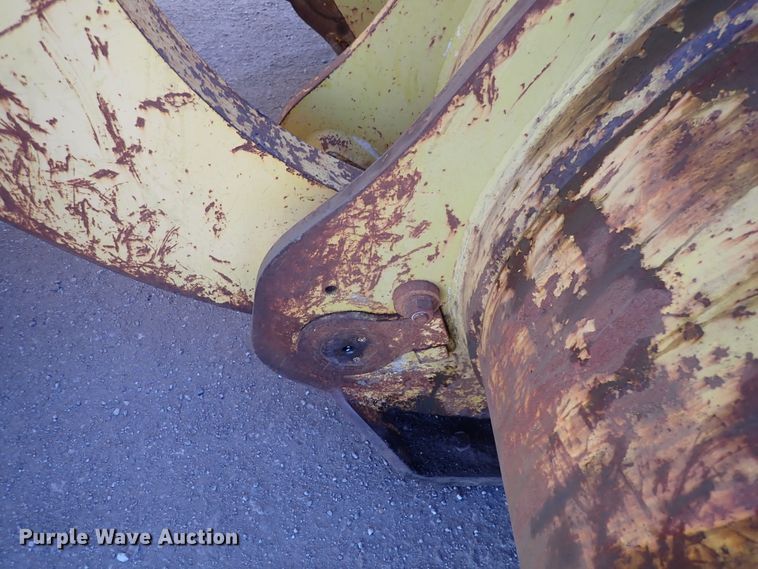 image for item DN2408 2000 Komatsu WA600-1LE  wheel loader