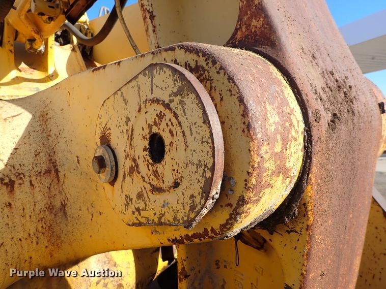 image for item DN2408 2000 Komatsu WA600-1LE  wheel loader