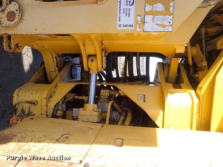 image for item DN2408 2000 Komatsu WA600-1LE  wheel loader