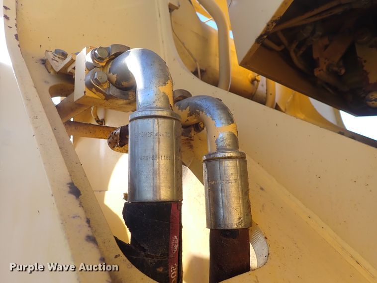 image for item DN2408 2000 Komatsu WA600-1LE  wheel loader