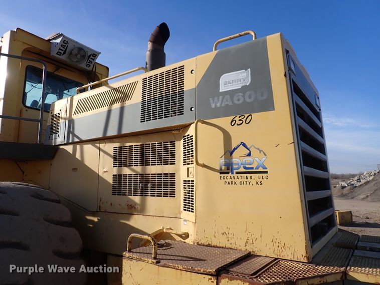 image for item DN2408 2000 Komatsu WA600-1LE  wheel loader