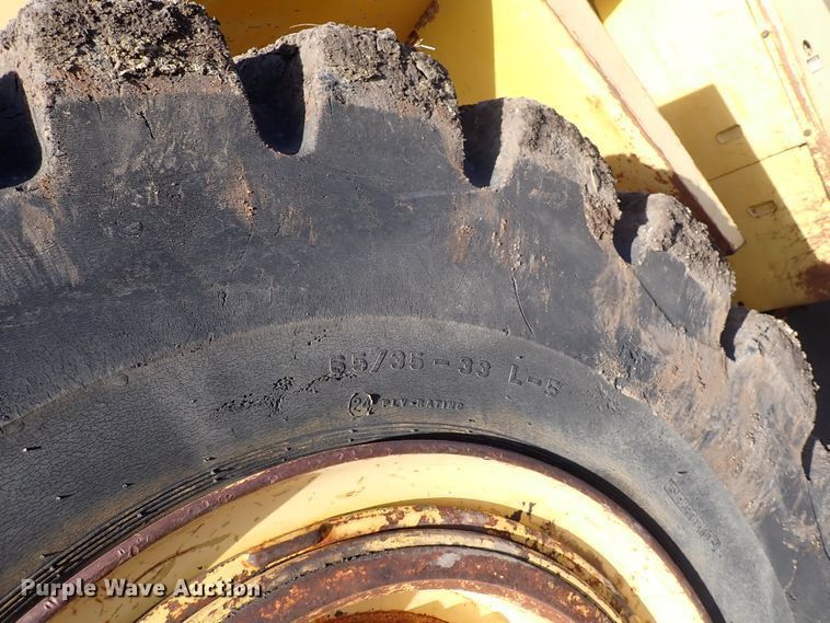 image for item DN2408 2000 Komatsu WA600-1LE  wheel loader