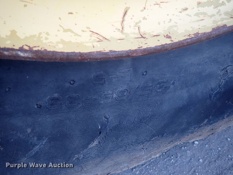 image for item DN2408 2000 Komatsu WA600-1LE  wheel loader